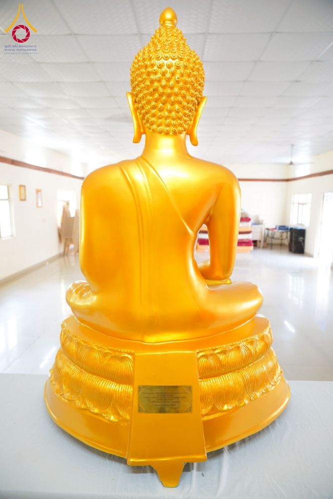ภาพ No.213363:วันที่ 26 มีนาคม พ.ศ. 2568 วัดพระธรรมกายและมูลนิธิธรรมกาย มอบพระธรรมกายบรรจุพระธาตุแก่รัฐมนตรีว่าการกระทรวงยุติธรรมฯ ประเทศอินเดีย