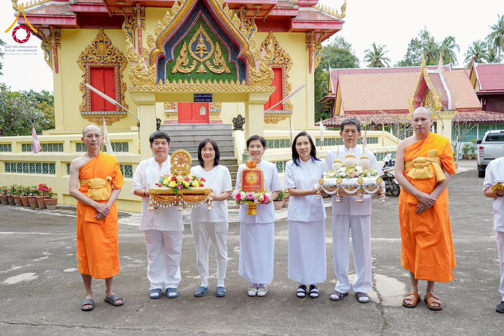 ภาพ No.275648:วันที่ 5 พฤศจิกายน พ.ศ. 2568 พิธีทอดกฐินสามัคคีทั่วไทย ณ วัดโพธิ์ศรี ต.ท่าข้าม อ.ค่ายบางระจัน จ.สิงห์บุรี โดยคณะศิษยานุศิษย์ บูชาธรรม 81 ปี หลวงพ่อธัมมชโย