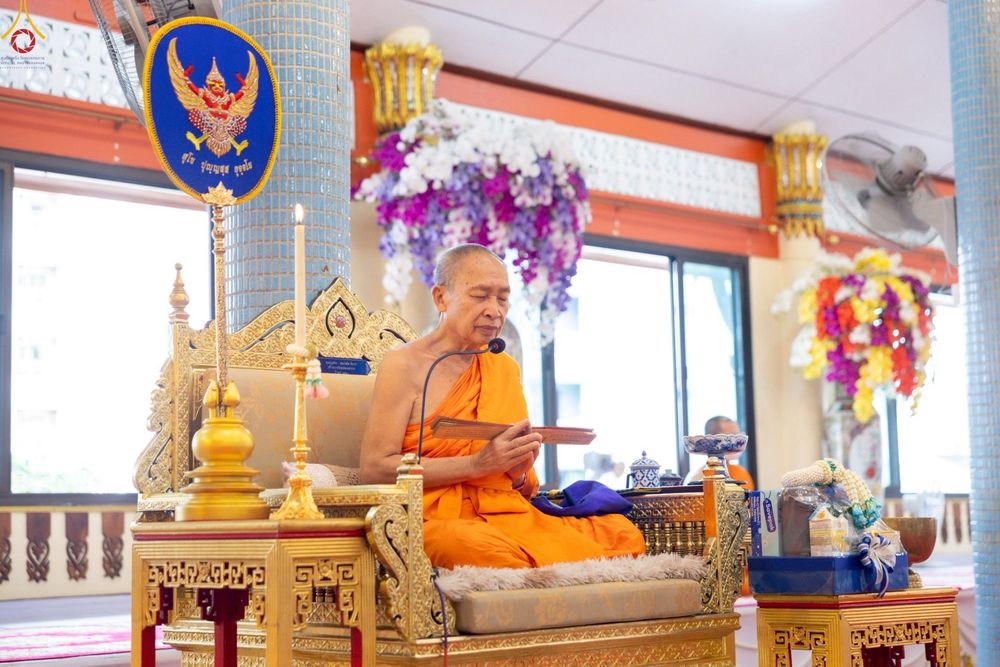 ภาพ No.263214:วันที่ 23 ตุลาคม พ.ศ. 2568 พิธีทอดกฐินสามัคคีทั่วไทย 30,000 วัด โดยคณะศิษยานุศิษย์ บูชาธรรม 81 ปี หลวงพ่อธัมมชโย ณ วัดพรหมวงศาราม เขตดินแดง กรุงเทพมหานคร