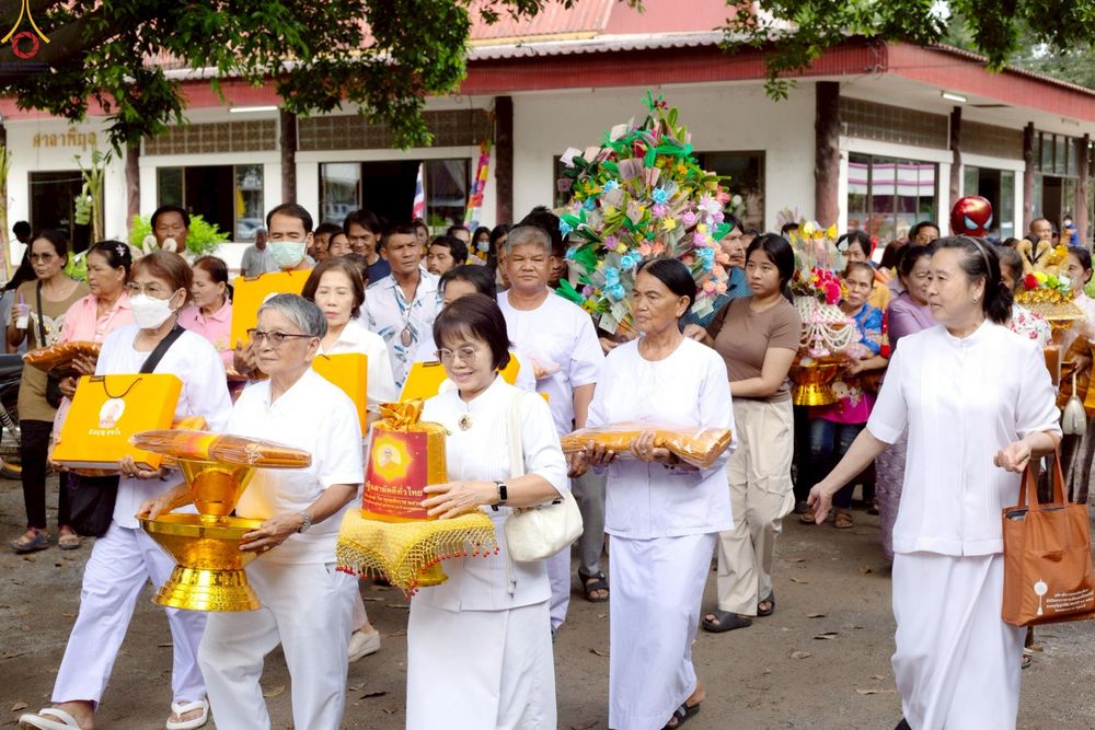 ภาพ No.265257:วันที่ 11 ตุลาคม พ.ศ. 2568 พิธีทอดกฐินสามัคคีทั่วไทย ณ วัดหัวเขา ต.สระกระโจม อ.ดอนเจดีย์ จ.สุพรรณบุรี โดยคณะศิษยานุศิษย์ บูชาธรรม 81 ปี หลวงพ่อธัมมชโย