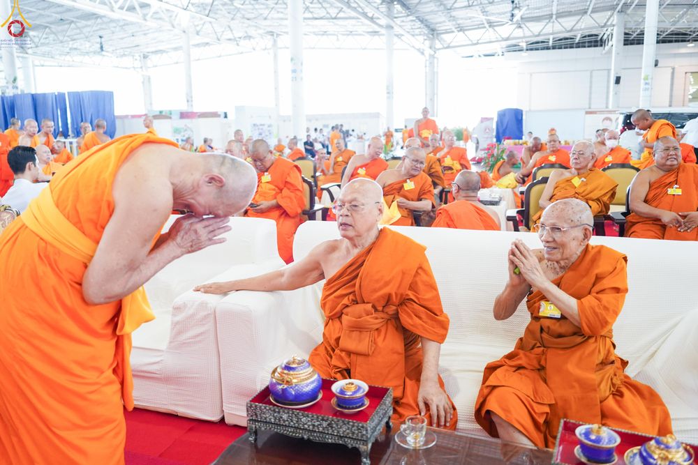 ภาพ No.342207:วันอาทิตย์ที่ 2 สิงหาคม พ.ศ.2569 วันสมาธิโลก การต้อนรับปฏิสันถารพระสังฆาธิการ ,พิธีบูชาข้าวพระ ณ สภาธรรมกายสากล วัดพระธรรมกาย
