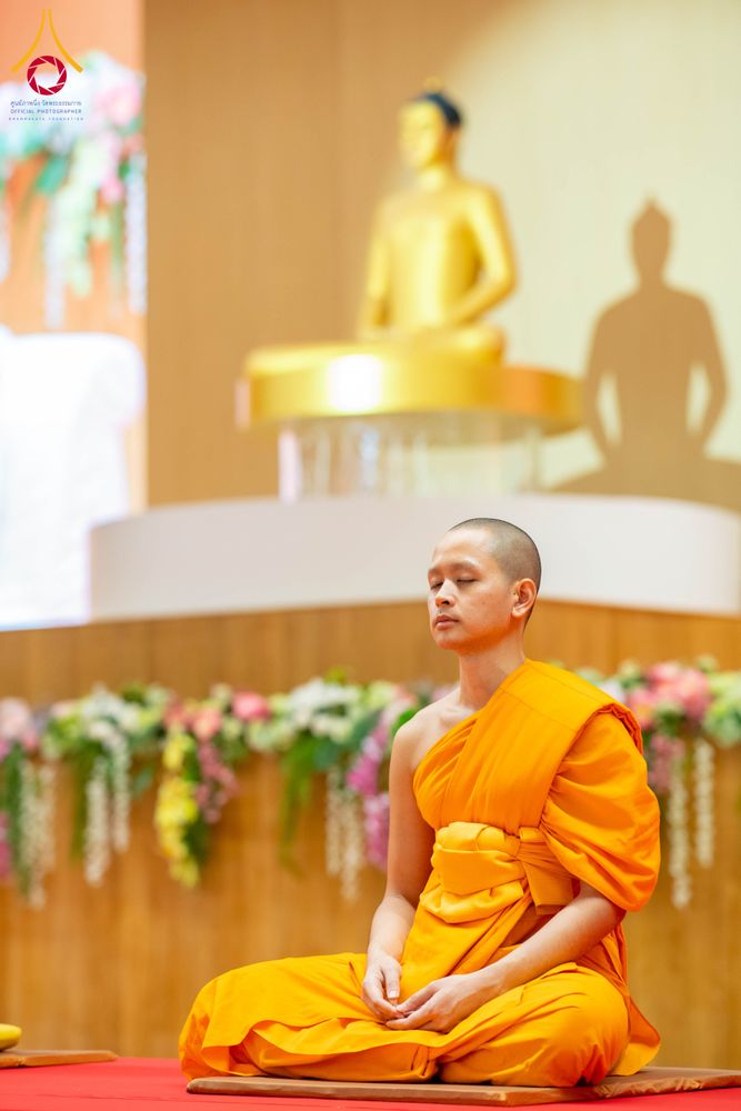 ภาพ No.319519:วันเสาร์ที่ 4 เมษายน พ.ศ.2569 พิธีขอขมา มอบผ้าไตร และถวายบาตรแด่นาคธรรมทายาท ในโครงการบรรพชาสามเณรฟื้นฟูพระพุทธศาสนาทั่วไทย โครงการหน่อแก้วเปรียญธรรม รุ่นที่ 14 โครงการสามเณรยุวธรรมทายาท รุ่นที่ 34 โครงการสามเณรมัชฌิมธรรมทายาท รุ่นที่ 30 ณ สภาธรรมกายสากล