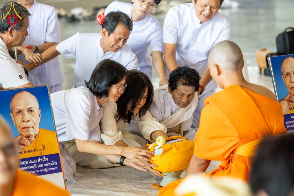 ภาพ No.321433:วันเสาร์ที่ 11 เมษายน พ.ศ.2569 พิธีขอบรรพชา พิธีขอสรณคมณ์และศีล, พิธีถวายบาตร พิธีอุปสมบท โครงการอุปสมบทหมู่ บูชาธรรมหลวงพ่อธัมมชโย พ.ศ.2569 โครงการอุปสมบทหมู่ธรรมทายาท ระดับอุดมศึกษา รุ่น 53 (ภาคฤดูร้อน) ณ วัดพระธรรมกาย ปทุมธานี