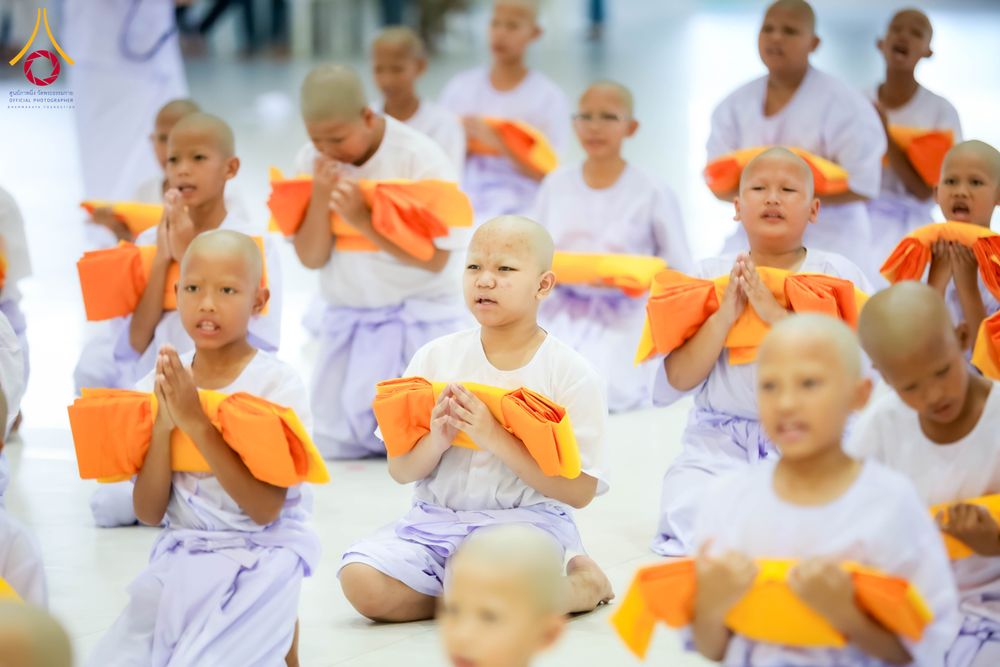 ภาพ No.317498:วันอาทิตย์ ที่ 29 มีนาคม พ.ศ.2569  พิธีปลงผม , พิธีขอขมามอบบาตรและผ้าไตร , พิธีบรรพชา ณ ศูนย์ปฏิบัติธรรมสมุทรปราการ จำนวน 42 รูป