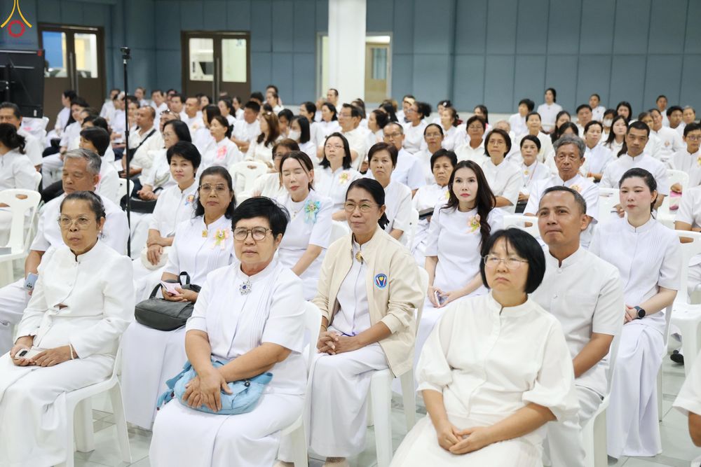 ภาพ No.319247:วันที่ 5 เมษายน พ.ศ.2569 ประชุมทีมงานลงทะเบียนพระสังฆาธิการ เพื่อพิธีถวายมหาสังฆทาน 40,000 กว่าวัดทั่วประเทศ จัดโดย กองต้อนรับพระกัลยาณมิตร วัดพระธรรมกาย