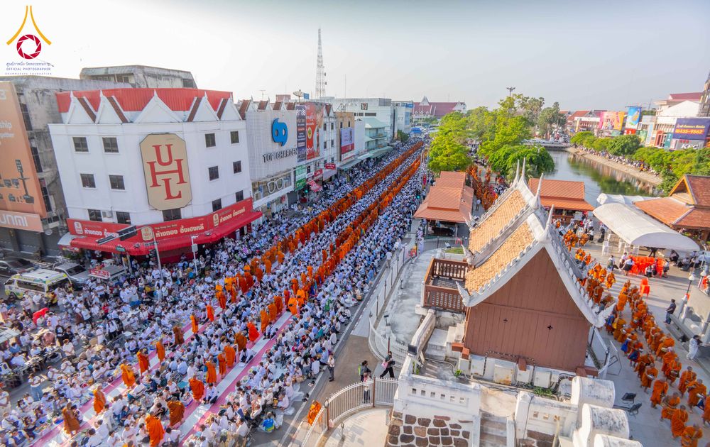 ภาพ No.312855:วันอาทิตย์ที่ 8 มีนาคม พ.ศ.2569 ทำบุญเมืองนครราชสีมา 558 ปี ตักบาตรพระ 10,000 รูป (ภาพชุดที่ 2)