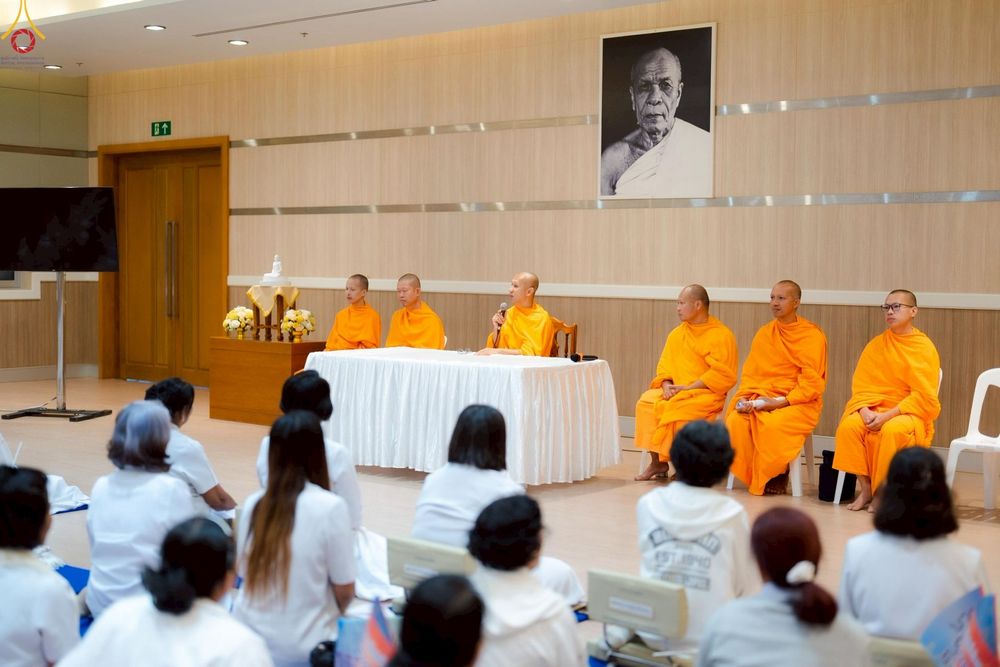 ภาพ No.242389:วันที่ ๒๙ - ๓๑ สิงหาคม พ.ศ. ๒๕๖๘ สัมมนารวมใจผู้นำบุญ บูชาธรรม ๘๑ ปี  หลวงพ่อธัมมชโย รุ่นที่ ๒ กฐินสามัคคีทั่วไทย ๓๐,๐๐๐ วัด โครงการอุปสมบทบูชาธรรมมหาปูชนียาจารย์  ๓,๐๐๐ รูป