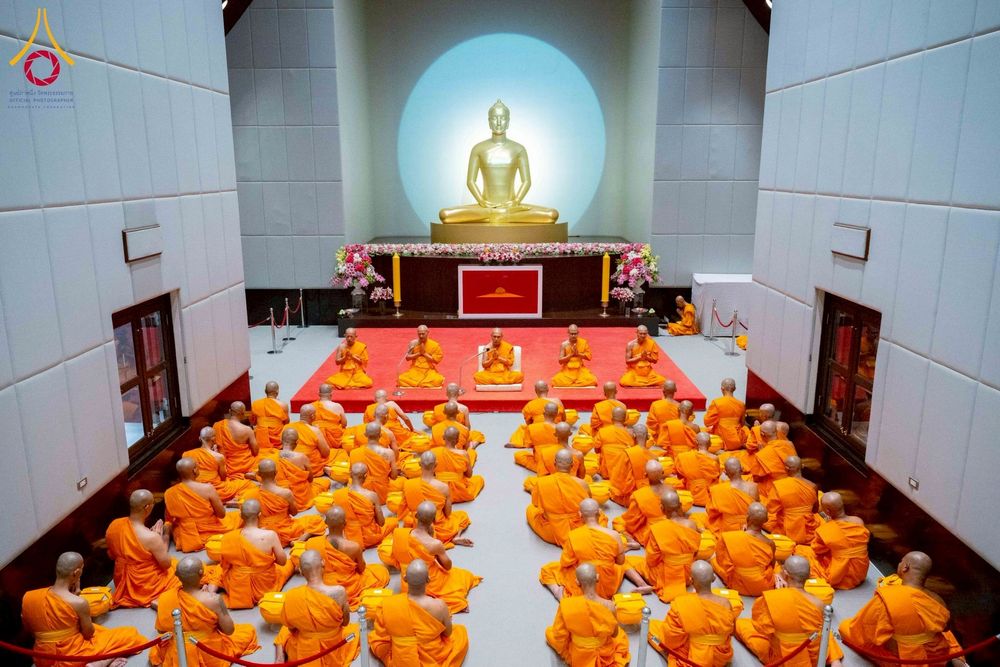 ภาพ No.277875:วันเสาร์ที่ 6 ธันวาคม พ.ศ. 2568 พิธีบรรพชาอุปสมบทและพิธีถวายบาตร โครงการอุปสมบทบูชาธรรมมหาปูชนียาจารย์ ประจำปี พ.ศ.2568 โครงการบวชพระนานาชาติ AEC และ WAB รุ่น CEO (นักบริหาร) รุ่นที่ 5 ณ มหาธรรมกายเจดีย์ วัดพระธรรมกาย