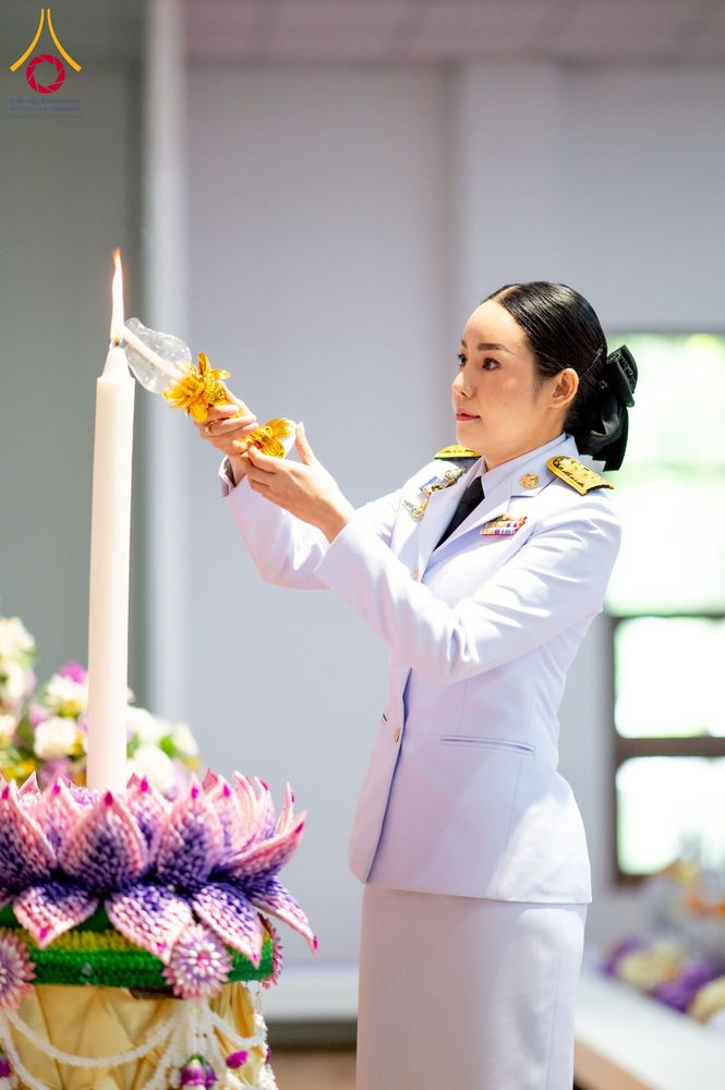 ภาพ No.227232:วันอังคารที่ 3 มิถุนายน พ.ศ. 2568 นายอำเภอคลองหลวง นำพสกนิกรรวมใจภักดิ์ สมเด็จพระนางเจ้าฯ พระบรมราชินี เนื่องในโอกาสวันเฉลิมพระชนมพรรษา ณ อาคารปลูกศรัทธา 2 วัดพระธรรมกาย อ.คลองหลวง จ.ปทุมธานี