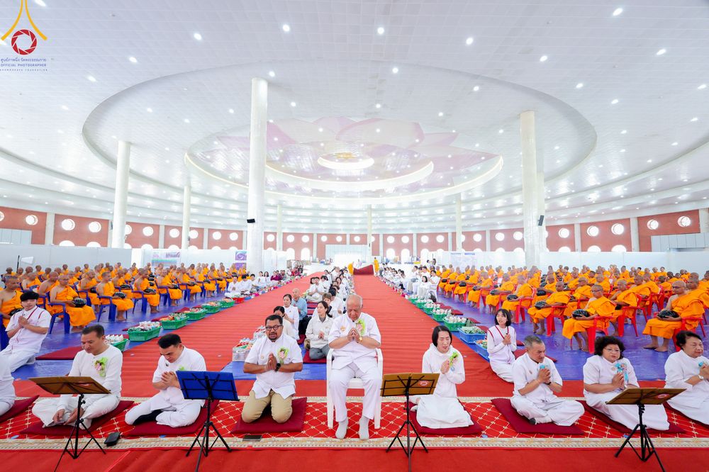 ภาพ No.314234:วันอังคารที่ 17 มีนาคม พ.ศ. 2569 พิธีตักบาตรฉลองสามเณรใหม่ 500 รูป  ณ มณฑลพิธีลุมพินี ประเทศเนปาล