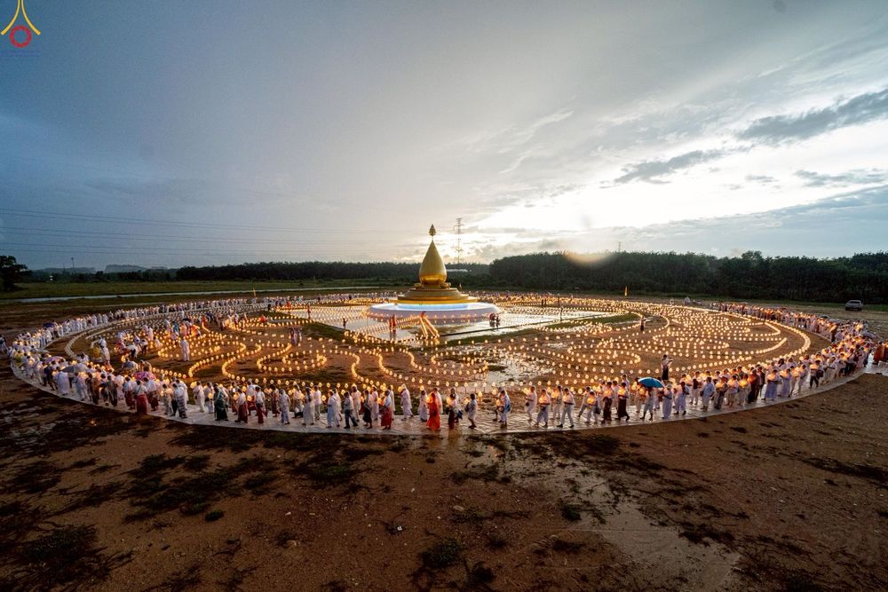 ภาพ No.241618:วันเสาร์ที่ 23 สิงหาคม พ.ศ. 2568 พิธีบุพเปตพลีนานาชาติ ปีที่ 12 ณ ศูนย์ปฏิบัติธรรมภาคใต้ อ.บางกล่ำ จ.สงขลา