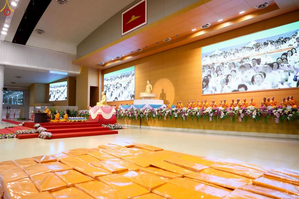 ภาพ No.251763:วันที่ 10 ตุลาคม พ.ศ. 2568 พิธีทอดผ้าป่าสมทบกฐินวัดพระธรรมกาย และสมทบกฐิน 30,000 กว่าวัดทั่วประเทศ ครั้งที่ 3 ณ สภาธรรมกายสากล วัดพระธรรมกาย