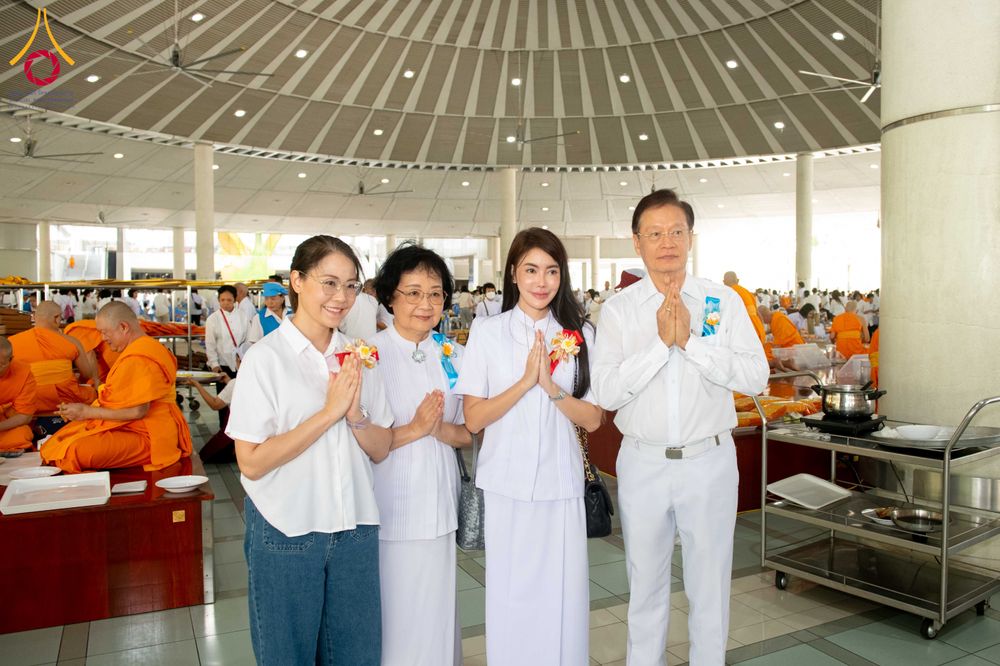 ภาพ No.326764:วันที่ 1 พฤษภาคม พ.ศ.2569 พิธีบุพเปตพลี ครั้งที่ 181 ร่วมอุทิศบุญแด่หมู่ญาติที่ล่วงลับไปแล้ว และสืบทอดอายุพระพุทธศาสนา ณ หอฉันคุณยายอาจารย์ฯ วัดพระธรรมกาย