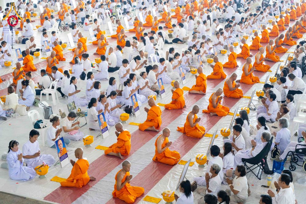 ภาพ No.321415:วันเสาร์ที่ 11 เมษายน พ.ศ.2569 พิธีขอบรรพชา พิธีขอสรณคมณ์และศีล, พิธีถวายบาตร พิธีอุปสมบท โครงการอุปสมบทหมู่ บูชาธรรมหลวงพ่อธัมมชโย พ.ศ.2569 โครงการอุปสมบทหมู่ธรรมทายาท ระดับอุดมศึกษา รุ่น 53 (ภาคฤดูร้อน) ณ วัดพระธรรมกาย ปทุมธานี