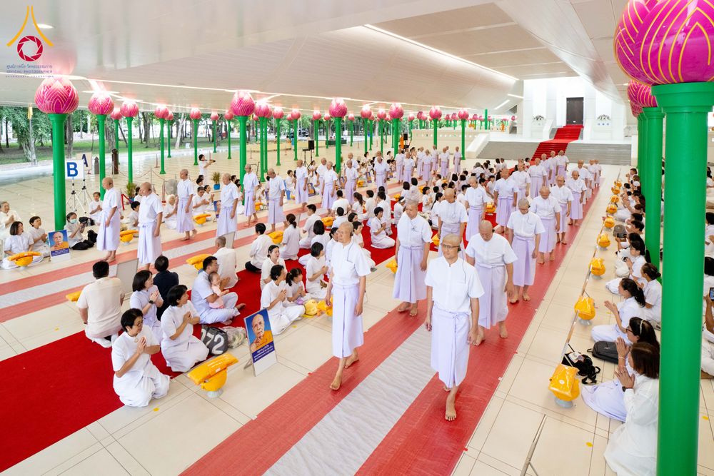 ภาพ No.286530:วันเสาร์ที่ 12 กรกฏาคม พ.ศ.2568 พิธีบรรพชาอุปสมบท  โครงการบรรพชาอุปสมบทหมู่ ธรรมทายาทนานาชาติ(ภาคภาษาจีน), โครงการบรรพชาสามเณร โรงเรียนนานาชาติ รุ่นที 14