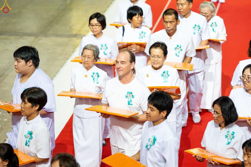 ภาพ No.345655:วันพฤหัสบดีที่ 27 สิงหาคม พ.ศ.2569 พิธีทอดผ้าป่าเพื่อถวายอุปกรณ์สื่อโสตทัศน์ อาคาร 82 ปี หลวงพ่อธัมมชโย พิธีทอดผ้าป่าสมทบกฐินวัดพระธรรมกาย และสมทบกฐิน 30,000 กว่าวัดทั่วไทย ครั้งที่ 1 ประจำปี พุทธศักราช 2569 ณ วัดพระธรรมกาย ปทุมธานี
