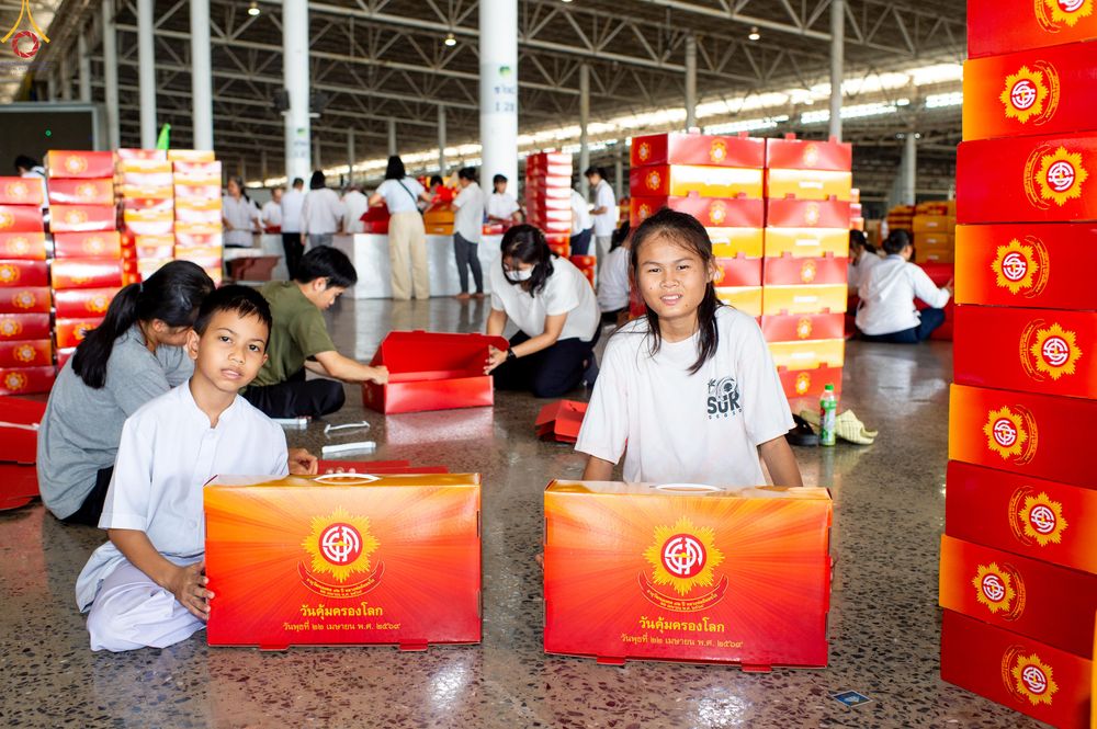 ภาพ No.320513:วันที่ 10 เมษายน พ.ศ.2569 การเตรียมกล่องไทยธรรม เพื่องานถวายมหาสังฆทาน 40,000 กว่าวัดทั่วประเทศ วันคุ้มครองโลก 22 เมษายน พ.ศ.2569 วัดพระธรรมกาย