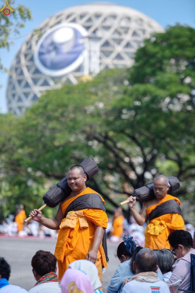 ภาพ No.304702:วันที่ 25 มกราคม พ.ศ. 2569 พิธีต้อนรับพระธรรมยาตรา (ภาพชุดที่ 2) รร.สามัคคีราษฏร์บำรุง-วัดพระธรรมกาย ในโครงการธรรมยาตรา กตัญญูบูชา มหาปูชนียาจารย์ พระมงคลเทพมุนี(สด จนฺทสโร) พระผู้ปราบมาร อนุสรณ์สถาน 7 แห่ง ปีที่ 14