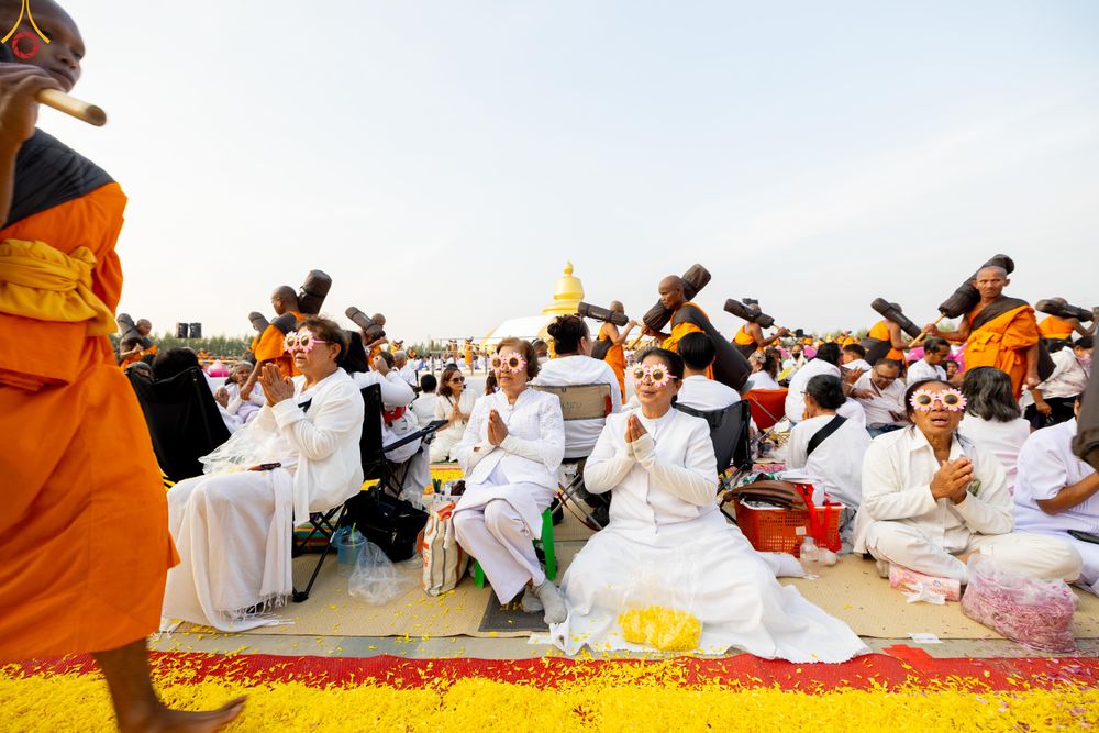 ภาพ No.299631:วันที่ 18 มกราคม พ.ศ. 2569 พิธีต้อนรับพระธรรมยาตรา (ภาพชุดที่ 2) ณ อนุสรณ์สถานลำดับที่ 5  สถานที่เผยแผ่วิชชาธรรมกายครั้งแรก อนุสรณ์สถานบางปลา วัดบางปลา อำเภอบางเลน จังหวัดนครปฐม ในโครงการธรรมยาตรา กตัญญูบูชา มหาปูชนียาจารย์ พระมงคลเทพมุนี(สด จนฺทสโร) พระ