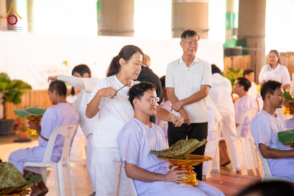 ภาพ No.293613:วันที่ 10 มกราคม พ.ศ. 2569 พิธีปลงผมธรรมทายาทบูชาธรรม 117  ปี คุณยายอาจารย์ฯ ณ วิหารคด วัดพระธรรมกาย ปทุมธานี