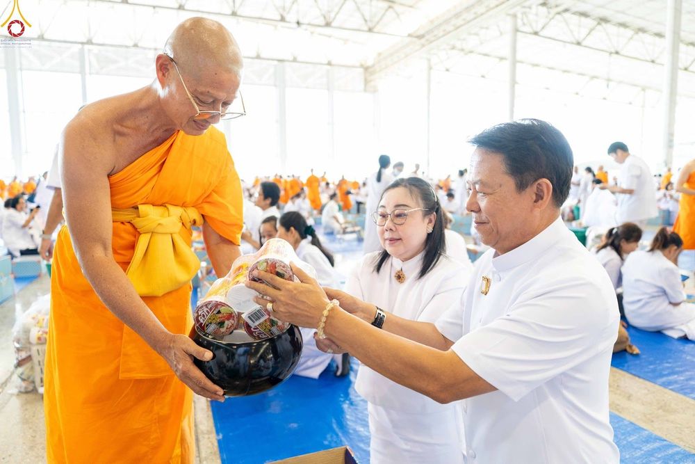 ภาพ No.345434:วันพฤหัสบดีที่ 27 สิงหาคม พ.ศ.2569 พิธีตักบาตรในวันธรรมชัย ณ สภาธรรมกายสากล วัดพระธรรมกาย ปทุมธานี