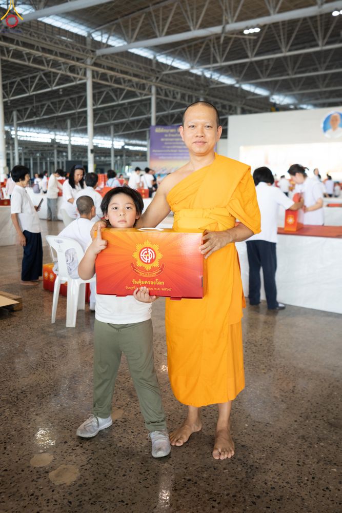 ภาพ No.316021:วันที่ 24 - 27 มีนาคม พ.ศ.2569 การเตรียมงานมหาสังฆทาน 40,000 กว่าวัดทั่วไทย วันคุ้มครองโลก 22 เมษายน พ.ศ.2569