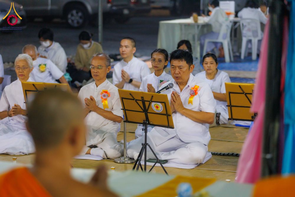 ภาพ No.298482:วันที่ 20 มกราคม พ.ศ. 2569 พิธีถวายภัตตาหารเป็นสังฆทาน แด่พระธรรมยาตรา ณ อนุสรณ์สถานบางปลา วัดบางปลา อำเภอบางเลน จังหวัดนครปฐม ในโครงการธรรมยาตรา กตัญญูบูชา มหาปูชนียาจารย์ พระมงคลเทพมุนี(สด จนฺทสโร) พระผู้ปราบมาร อนุสรณ์สถาน 7 แห่ง ปีที่ 14