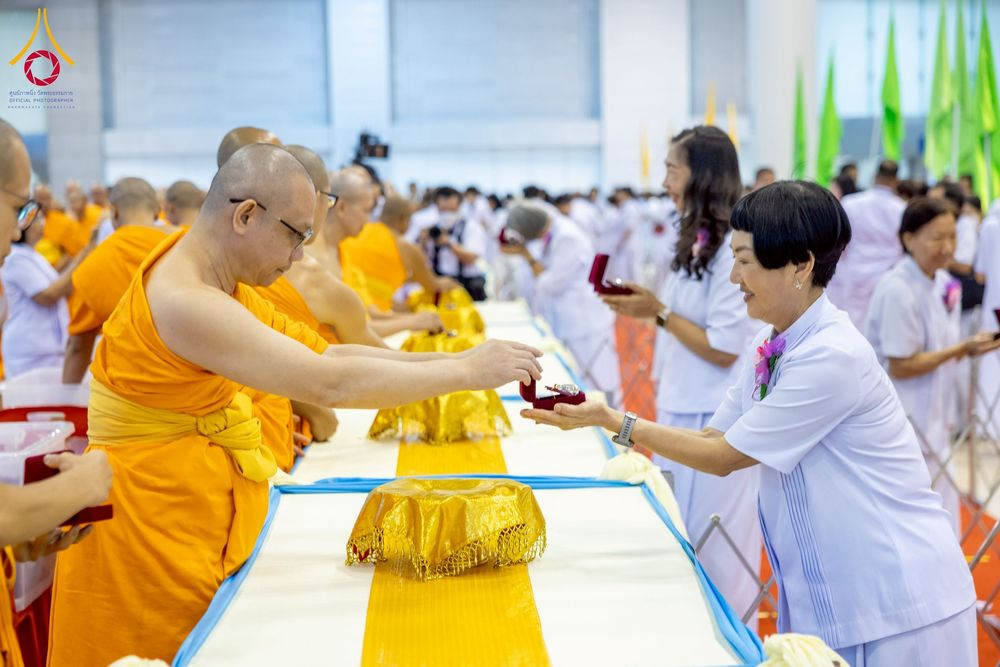 ภาพ No.259885:วันอาทิตย์ที่ 5 ตุลาคม พ.ศ. 2568 สัมมนาพิเศษ "จากกฐินวัดพระธรรมกาย สู่กฐินทั่วไทย 30,000 วัด" ณ สภาธรรมกายสากล วัดพระธรรมกาย