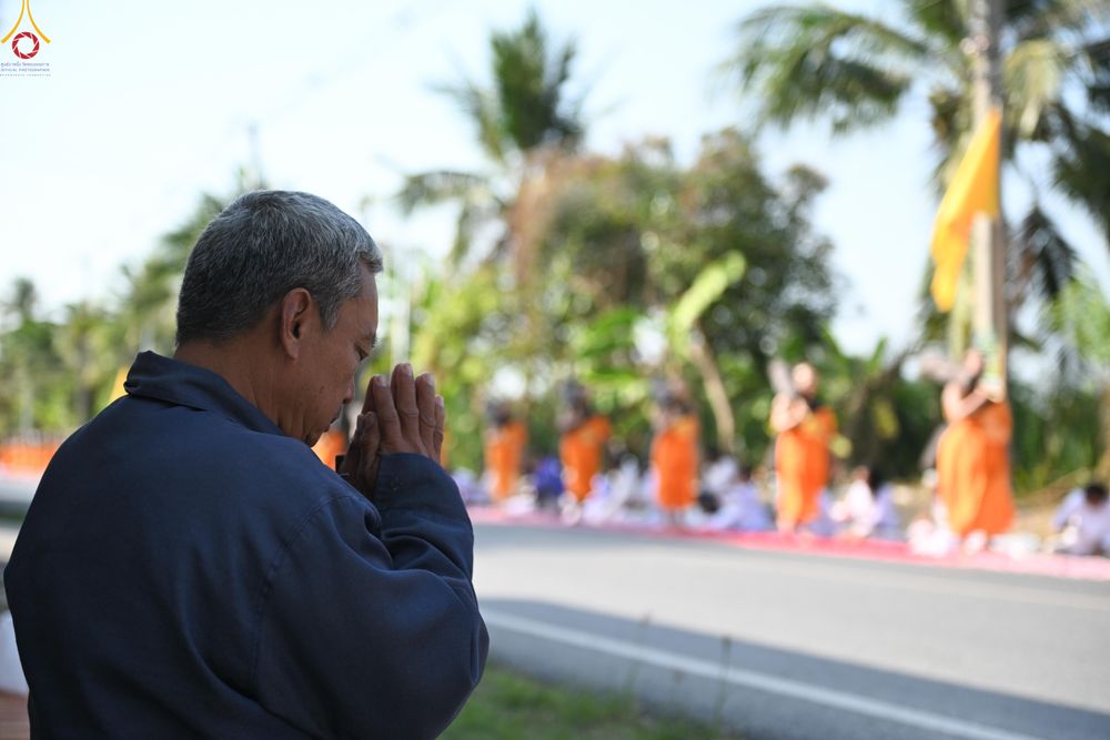 ภาพ No.289632:วันที่ 7 มกราคม พ.ศ. 2569 พิธีต้อนรับพระธรรมยาตรา ณ อนุสรณ์สถานลำดับที่ 2 สถานที่ตั้งมโนปณิธานบวชตลอดชีวิต อนุสรณ์สถานคลองบางนางแท่น อ.สามพราน จ.นครปฐม ในโครงการธรรมยาตรา กตัญญูบูชา มหาปูชนียาจารย์ พระมงคลเทพมุนี(สด จนฺทสโร) พระผู้ปราบมาร อนุสรณ์สถาน 7 แ