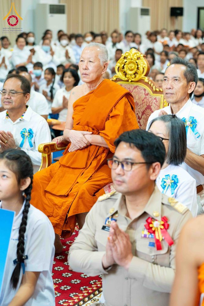 ภาพ No.304925:วันที่ 28 มกราคม พ.ศ. 2569 พิธีทอดผ้าป่าทำนุบำรุงศาสนสถาน ณ วัดบัวแก้วเกษร อ.ลาดหลุมแก้ว จ.ปทุมธานี ในโครงการธรรมยาตรา กตัญญูบูชา มหาปูชนียาจารย์ พระมงคลเทพมุนี(สด จนฺทสโร) พระผู้ปราบมาร อนุสรณ์สถาน 7 แห่ง ปีที่ 14