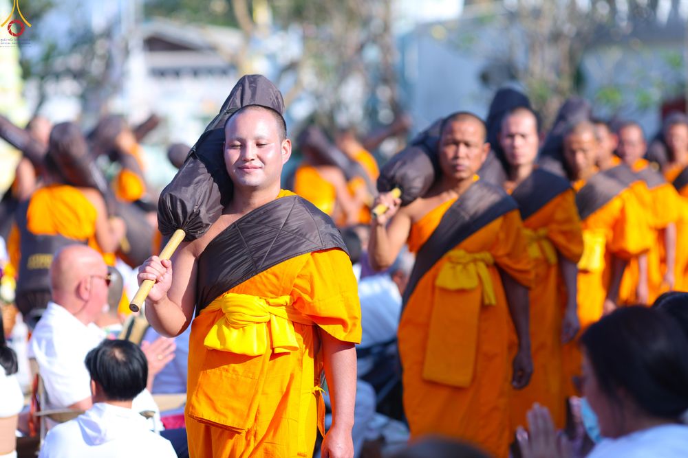 ภาพ No.292924:วันที่ 11 มกราคม พ.ศ. 2569 พิธีต้อนรับพระธรรมยาตรา ณ อนุสรณ์สถานลำดับที่ 3 (ภาพชุดที่ 2) สถานที่เกิดในเพศสมณะ วัดสองพี่น้อง อำเภอสองพี่น้อง จังหวัดสุพรรณบุรี ในโครงการธรรมยาตรา กตัญญูบูชา มหาปูชนียาจารย์ พระมงคลเทพมุนี(สด จนฺทสโร) พระผู้ปราบมาร อนุสรณ์สถ