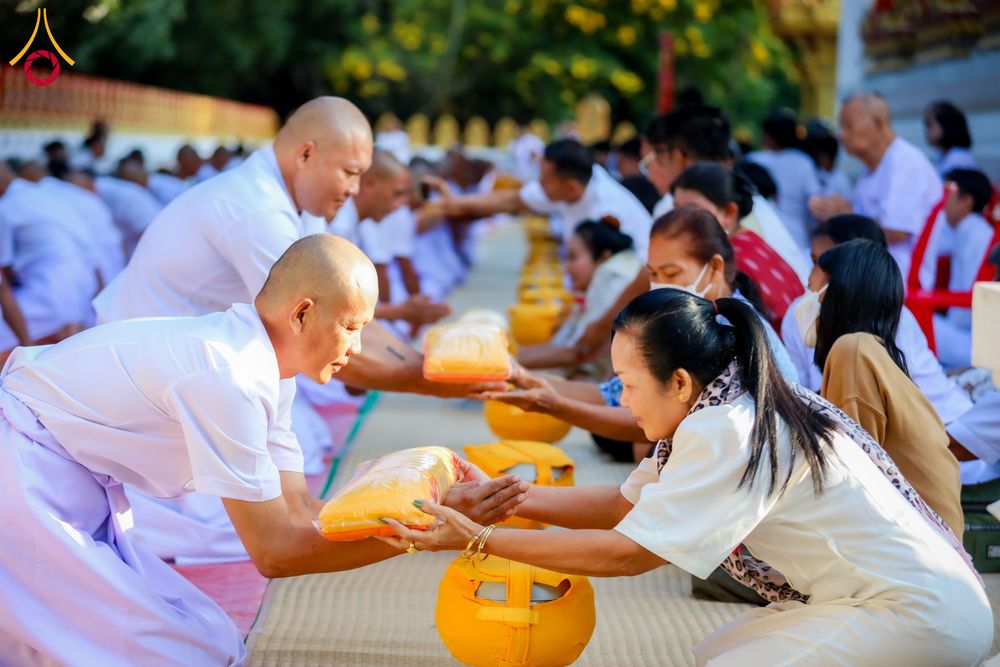 ภาพ No.285391:วันเสาร์ที่ 6 ธันวาคม พ.ศ.2568  พิธีอุปสมบทหมู่ ธรรมทายาท รุ่นบูชาธรรมมหาปูชนียาจารย์ ประจำปี 2568  ณ วัดเกาะแก้วประชานุรักษ์ ต.ชัยนาม อ.วังทอง จ.พิษณุโลก