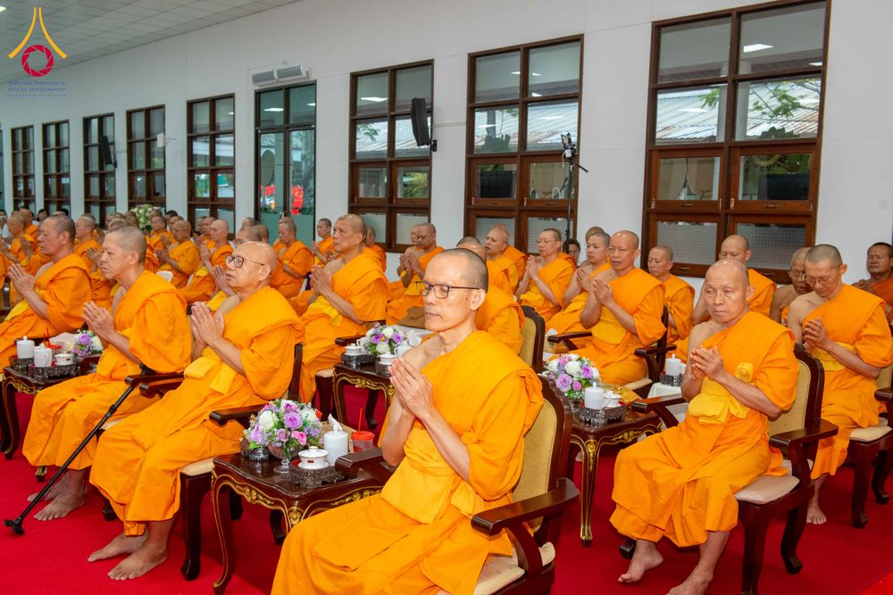 ภาพ No.315338:วันอังคารที่ 24 มีนาคม พ.ศ. 2569 พิธีบำเพ็ญกุศล คุณพ่อณรงค์ จินตมากุล  สิริอายุ 99 ปี 11 เดือน โยมบิดา พระครูปลัดรัตนวีรวัฒน์ (รังสฤษดิ์ อิทฺธิจินตโก) ที่ปรึกษาเจ้าคณะจังหวัดปทุมธานี เจ้าอาวาสวัดพระธรรมกาย  ณ ห้องปลูกศรัทธา 2 วัดพระธรรมกาย ปทุมธานี