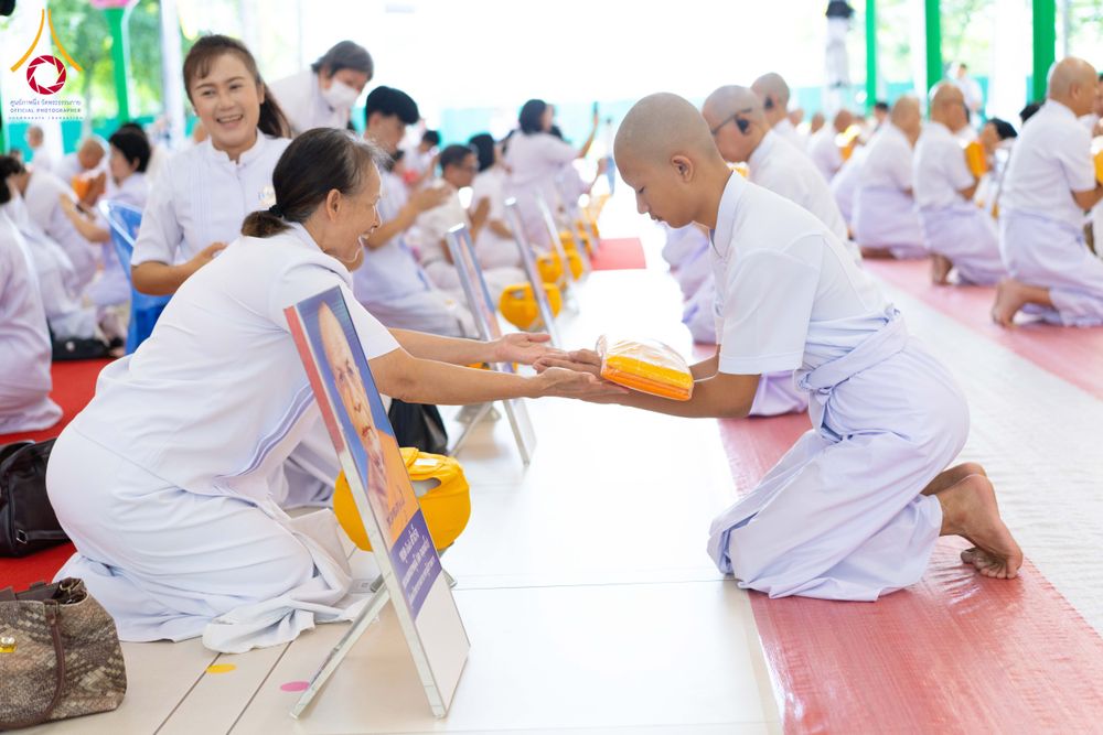 ภาพ No.286561:วันเสาร์ที่ 12 กรกฏาคม พ.ศ.2568 พิธีบรรพชาอุปสมบท  โครงการบรรพชาอุปสมบทหมู่ ธรรมทายาทนานาชาติ(ภาคภาษาจีน), โครงการบรรพชาสามเณร โรงเรียนนานาชาติ รุ่นที 14