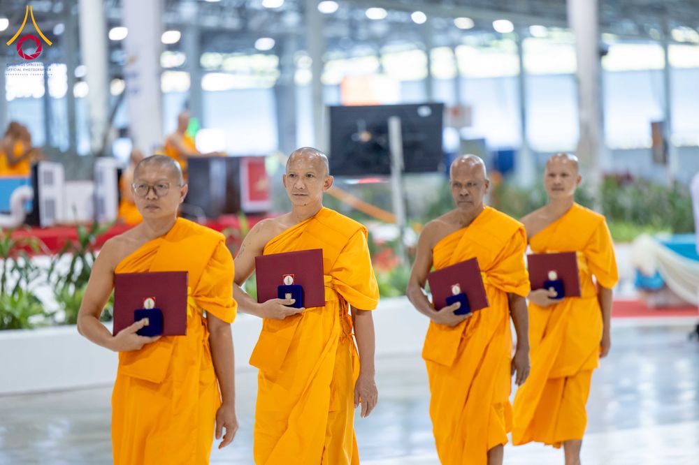 ภาพ No.308760:วันที่ 1 กุมภาพันธ์ พ.ศ. 2569 พิธีรับประกาศนียบัตร และพระของขวัญพระธรรมยาตรา ณ สภาธรรมกายสากล วัดพระธรรมกาย จ.ปทุมธานี