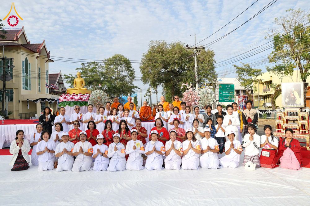 ภาพ No.310364:วันอาทิตย์ที่ 15 กุมภาพันธ์ พ.ศ. 2569 ตักบาตรพระ 1,000 รูป เมืองตรัง ปีที่ 2 ณ ลานพระบรมราชานุสาวรีย์ รัชกาลที่ 5 (หน้าศาลจังหวัดตรัง)อ.เมือง จ.ตรัง