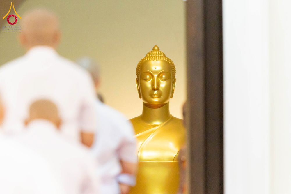 ภาพ No.298112:วันเสาร์ที่ 17 มกราคม พ.ศ. 2569 พิธีบรรพชาอุปสมบท โครงการอุปสมบทหมู่ บูชาธรรมครบ 117 ปี คุณยายอาจารย์มหารัตนอุบาสิกาจันทร์ ขนนกยูง  ณ อุโบสถพระไตรปิฎก วัดพระธรรมกาย