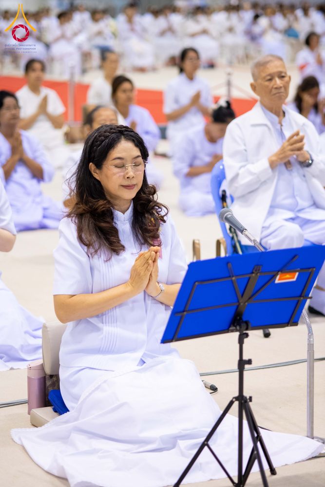 ภาพ No.321582:วันอาทิตย์ที่ 12 เมษายน พ.ศ.2569 กิจกรรมงานบุญวันอาทิตย์ สาธุชนปฏิบัติธรรมร่วมกัน ณ ห้องแก้วสารพัด 1 วัดพระธรรมกาย ปทุมธานี