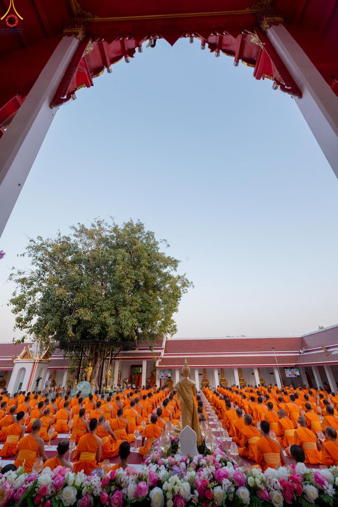 ภาพ No.293947:วันที่ 14 มกราคม พ.ศ. 2569 พิธีจุดประทีปถวายเป็นพุทธบูชา และบูชาธรรมมหาปูชนียาจารย์  ณ วัดสองพี่น้อง ต.ต้นตาล อ.สองพี่น้อง จ.สุพรรณบุรี ในโครงการธรรมยาตรา กตัญญูบูชา มหาปูชนียาจารย์ พระมงคลเทพมุนี(สด จนฺทสโร) พระผู้ปราบมาร อนุสรณ์สถาน 7 แห่ง ปีที่ 14