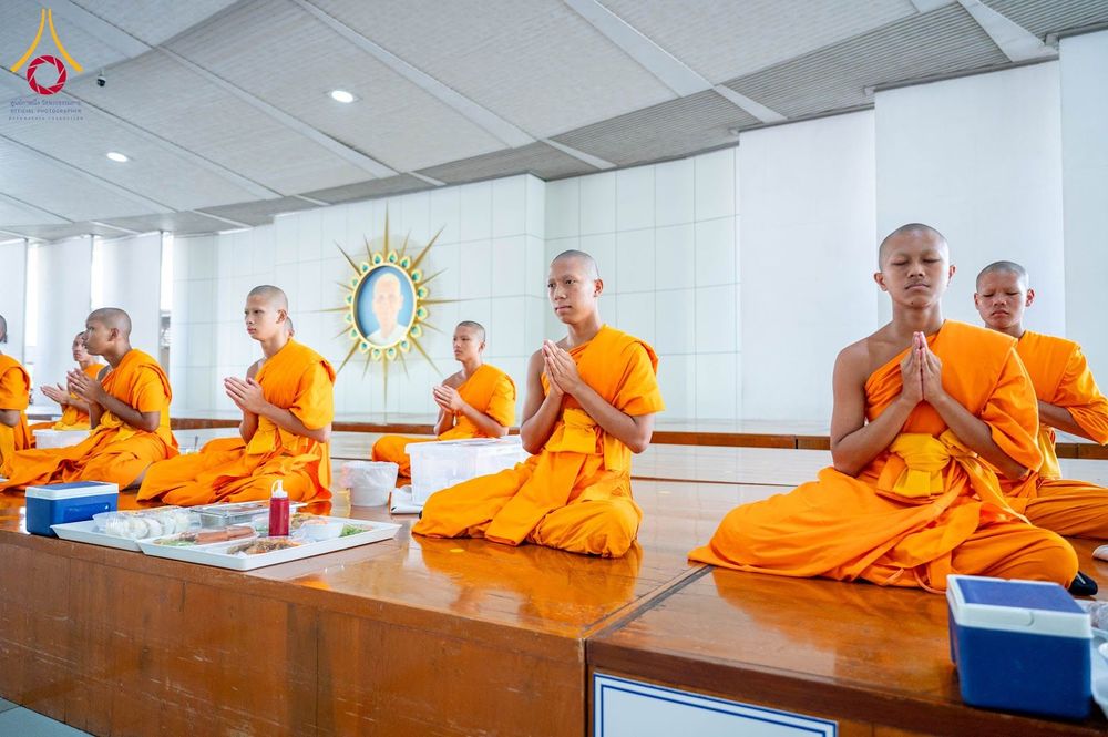 ภาพ No.346144:วันที่ 28 สิงหาคม พ.ศ.2569 พิธีบุพเปตพลี ครั้งที่ 186 ร่วมอุทิศส่วนกุศล แด่หมู่ญาติผู้ล่วงลับไปแล้ว และเป็นปัจจัยสนับสนุน การเผยแผ่พระพุทธศาสนา ณ หอฉันคุณยายอาจารย์ วัดพระธรรมกาย