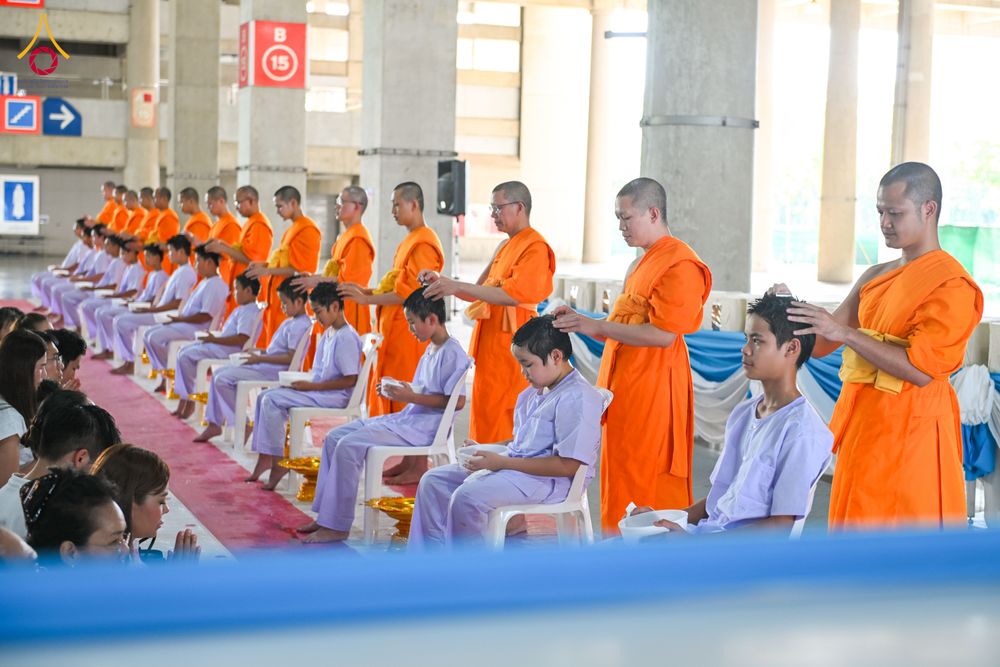 ภาพ No.338201:วันอาทิตย์ต้นเดือน 5 กรกฎาคม พ.ศ.2569 พิธีตัดปอยผมสามเณรนานาชาติ AEC & WAB รุ่นที่ 1 ณ วัดพระธรรมกาย