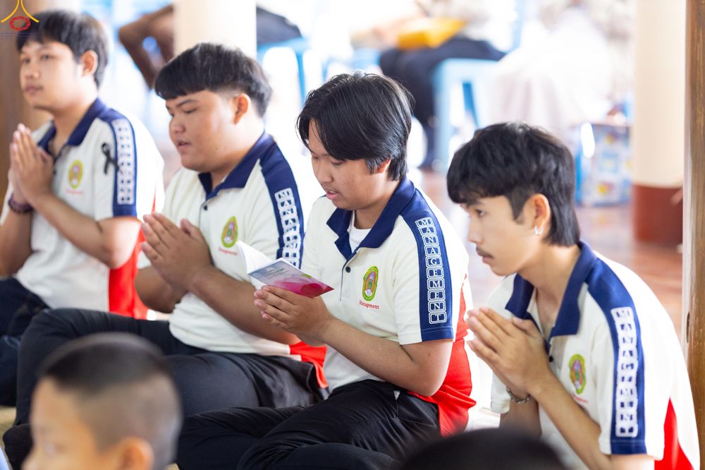 ภาพ No.291494:วันที่ 9 มกราคม พ.ศ. 2569  พิธีทอดผ้าป่าทำนุบำรุงศาสนสถาน  ณ วัดสรรเพรช อ.สามพราน จ.นครปฐม  ในโครงการธรรมยาตรา กตัญญูบูชา มหาปูชนียาจารย์  พระมงคลเทพมุนี(สด จนฺทสโร) พระผู้ปราบมาร  อนุสรณ์สถาน 7 แห่ง ปีที่ 14