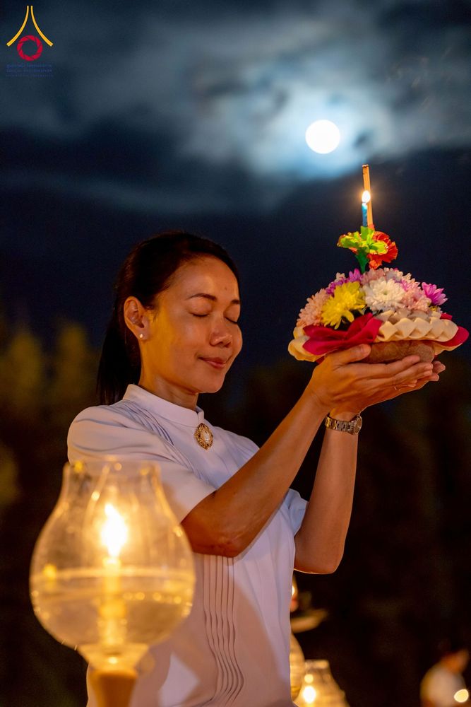 ภาพ No.266376:วันพุธที่ 5 พฤศจิกายน พ.ศ. 2568 (วันพระ ขึ้น 15 ค่ำ เดือน 12) พิธีลอยกระทงธรรม  ณ สระมหาเศรษฐีทะเลบุญ มหาวิหารพระมงคลเทพมุนี วัดพระธรรมกาย จ.ปทุมธานี