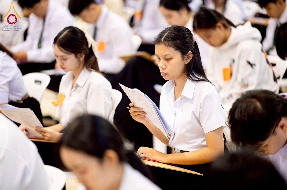 ภาพ No.273373:วันที่ 23 พฤศจิกายน พ.ศ. 2568 การสอบตอบปัญหาธรรมะ ทางก้าวหน้า "ระดับอุดมศึกษา" ณ ห้องแก้วสารพัดนึก 1 สภาธรรมกายสากล วัดพระธรรมกาย จ.ปทุมธานี