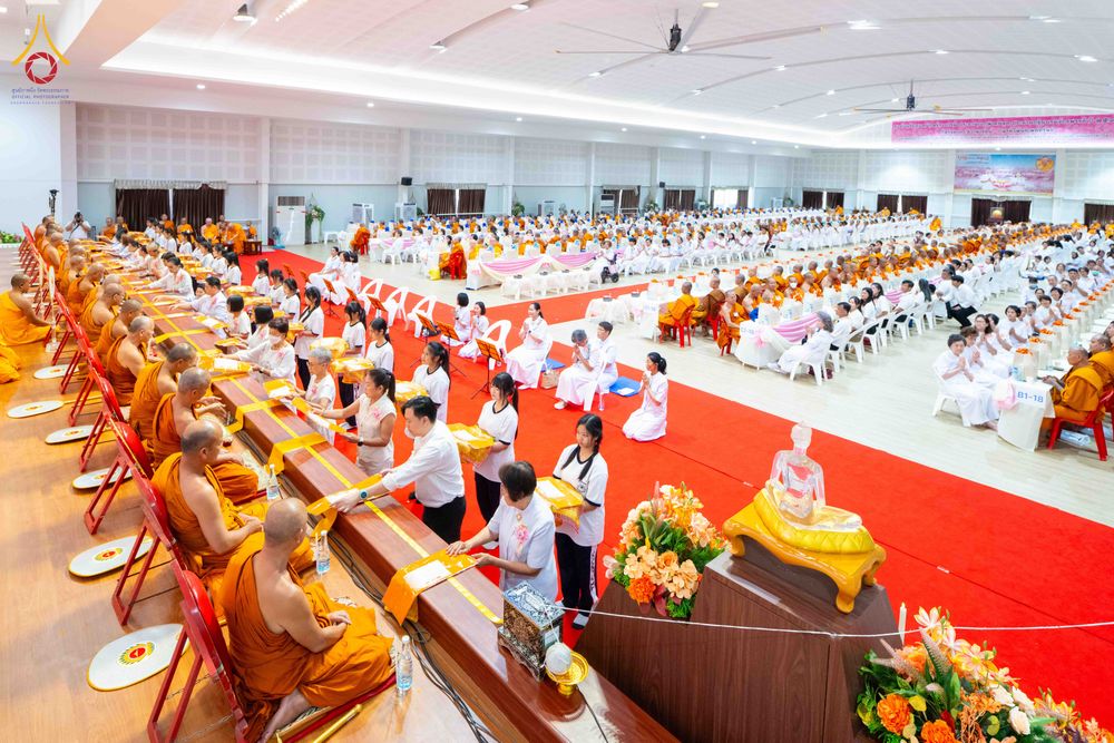 ภาพ No.342694:วันเสาร์ที่ 8 สิงหาคม พ.ศ. 2569  พิธีทักษิณานุปทาน แด่บรรพชนตระกูลผ่องสวัสดิ์และหมู่ญาติที่ล่วงลับไปแล้ว ครั้งที่ 21 ณ พระมหาเจดีย์ทัตตชีโว ศูนย์อบรมเยาวชนกาญจนบุรี