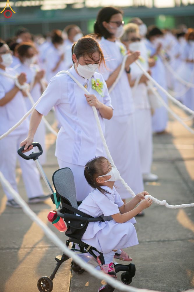 ภาพ No.79183:พิธีอัญเชิญองค์พระบรมพุทธเจ้า 24 องค์ เวียนประทักษิณรอบพระมหาธรรมกายเจดีย์ ณ วัดพระธรรมกาย  วันที่ 2 เมษายน พ.ศ. 2566