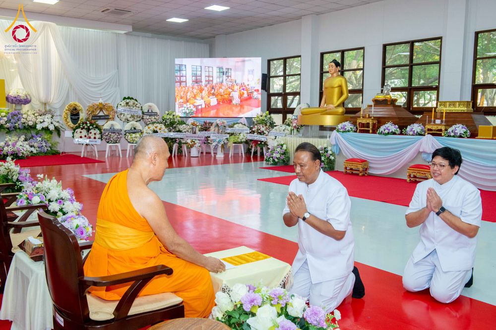 ภาพ No.315319:วันอังคารที่ 24 มีนาคม พ.ศ. 2569 พิธีบำเพ็ญกุศล คุณพ่อณรงค์ จินตมากุล  สิริอายุ 99 ปี 11 เดือน โยมบิดา พระครูปลัดรัตนวีรวัฒน์ (รังสฤษดิ์ อิทฺธิจินตโก) ที่ปรึกษาเจ้าคณะจังหวัดปทุมธานี เจ้าอาวาสวัดพระธรรมกาย  ณ ห้องปลูกศรัทธา 2 วัดพระธรรมกาย ปทุมธานี