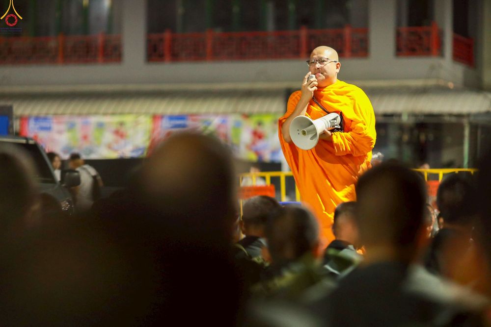 ภาพ No.237347:วันที่ 9-10 สิงหาคม พ.ศ. 2568 การเตรียมงาน เก็บงาน ของเจ้าหน้าที่ทุกสถานะ ในงานมหาสังฆทาน ตักบาตรพระ 10,000 รูป ใจกลางเมืองหาดใหญ่ จ.สงขลา