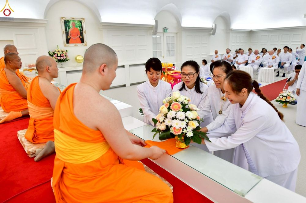 ภาพ No.257398:วันที่ 11 ตุลาคม พ.ศ. 2568 พิธีทอดกฐินสามัคคี  เพื่องานเผยแผ่พระพุทธศาสนา วิชชาธรรมกายสู่ชาวท้องถิ่น ณ วัดพระธรรมกายคอร์ซัวร์ ลุสท์สโกว  ประเทศเดนมาร์ก 