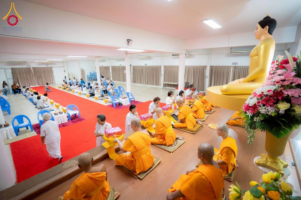 ภาพ No.278251:วันศุกร์ที่ 5 ธันวาคม พ.ศ. 2568 (วันพ่อแห่งชาติ) พิธีบรรพชาอุปสมบทหมู่ธรรมทายาท จำนวน 16 รูป โครงการบรรพชาอุปสมบทหมู่ รุ่นบูชาธรรมมหาปูชนียาจารย์ ประจำปี 2568  ณ ศูนย์ปฏิบัติธรรมและอบรมเยาวชนพระนครศรีอยุธยา จ.พระนครศรีอยุธยา